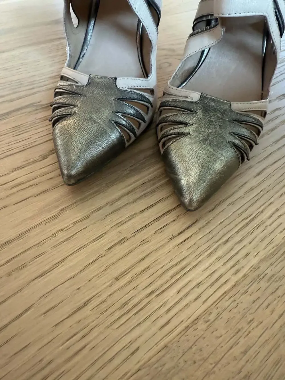 LAMB L.a.m.b. Women’s 9 Stiletto High Heel Shoes Leather Beige Tan Metallic